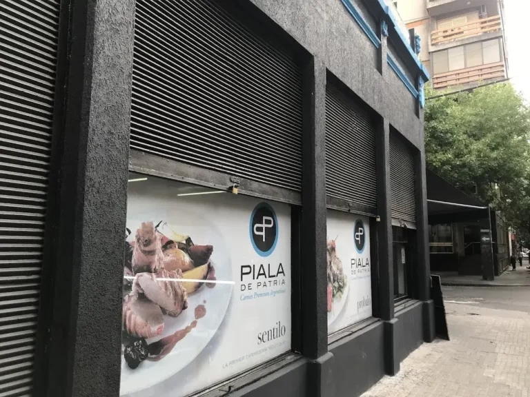 Locales Piala de Patria